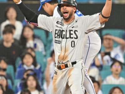 한화 이글스 1위 자리를 지키며 삼성 꺾는 역전승