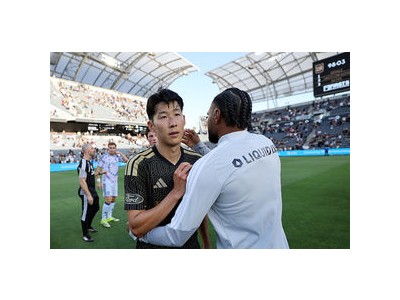 손흥민 교체 지시에 화들짝 LAFC 팬들까지 분노