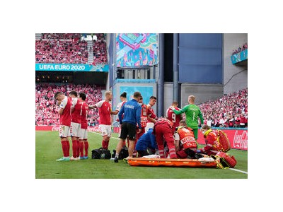 에릭센 또 쓰러져 덴마크 축구계 충격