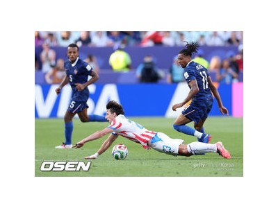즐라탄 이브라히모비치 파라과이 도발 축구에 화들짝